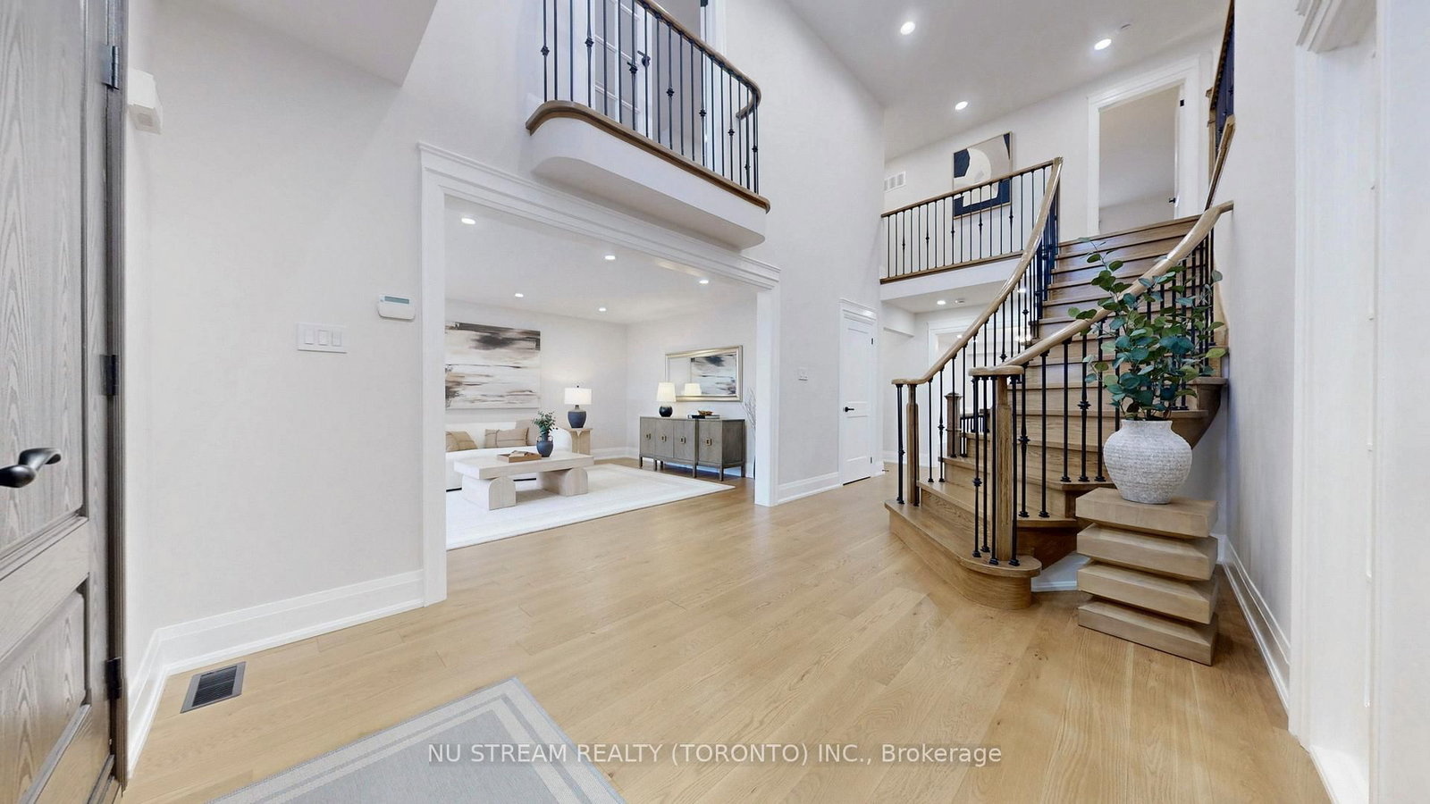 Detached House for sale at 7 Boake Trail, Richmond Hill, Ontario, L4B 2H2 - Bayview Hill - MLS: N12990638