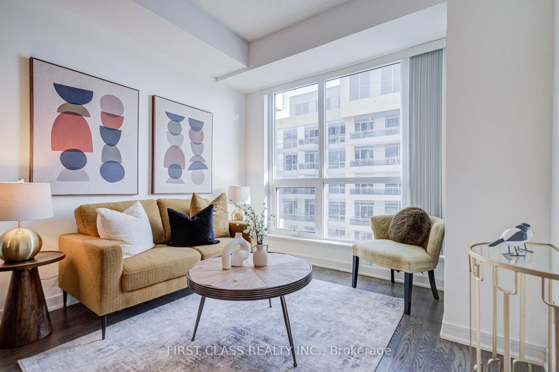 home for sale on 911-9201 Yonge St Street