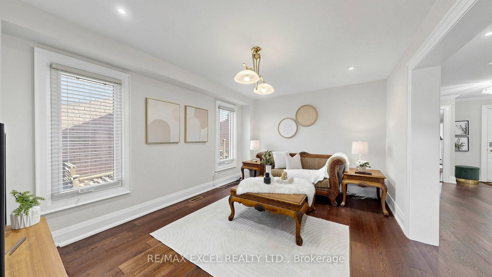 Detached House for sale at 43 Piccadilly Road, Richmond Hill, Ontario, L4B 1S9 - Doncrest - MLS: N12990726