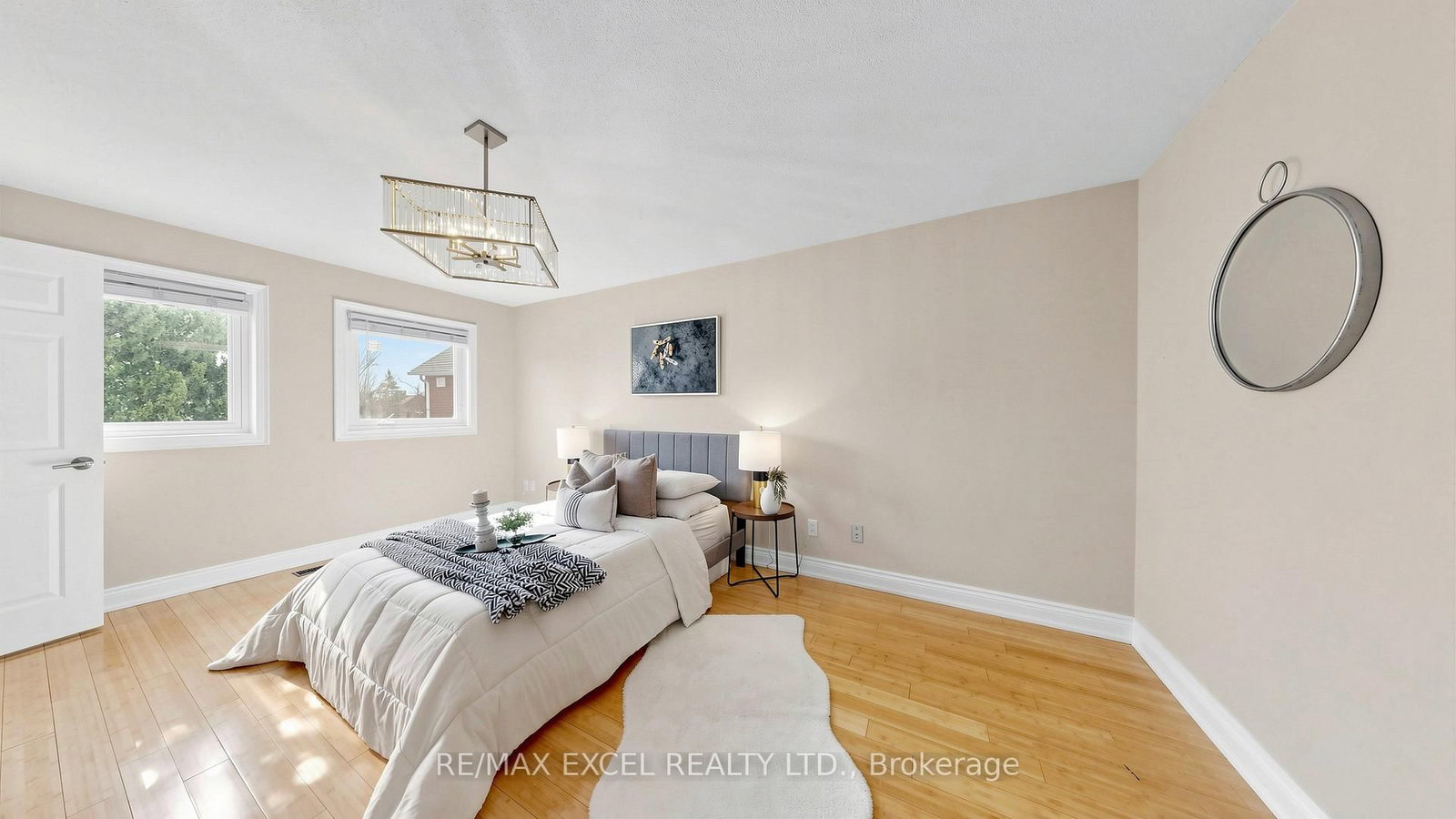 Detached House for sale at 43 Piccadilly Road, Richmond Hill, Ontario, L4B 1S9 - Doncrest - MLS: N12990726