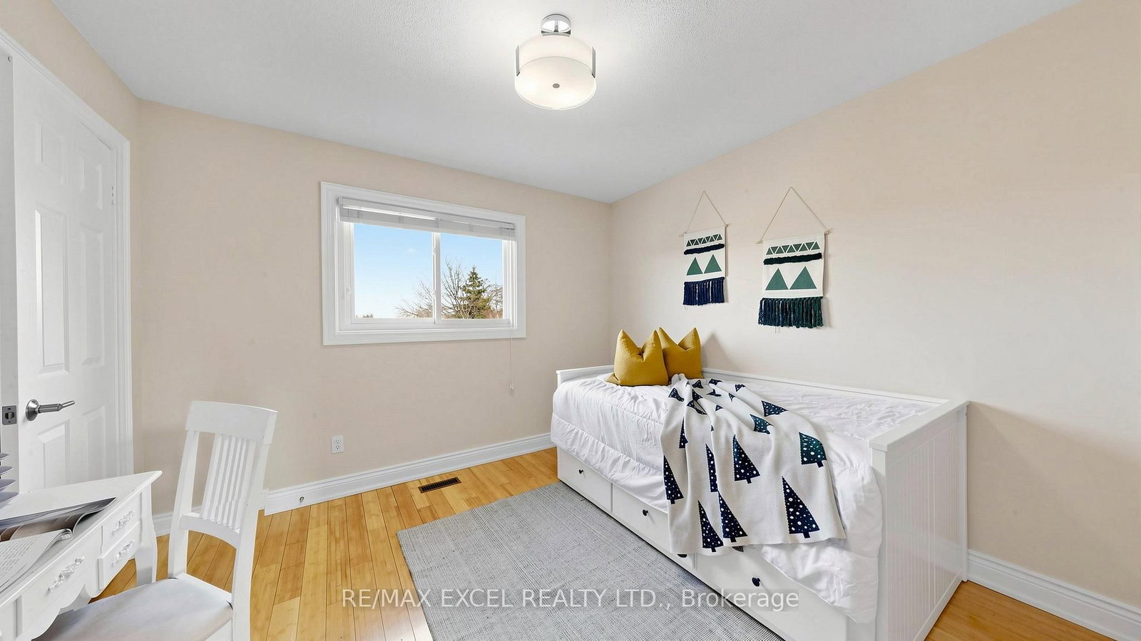 Detached House for sale at 43 Piccadilly Road, Richmond Hill, Ontario, L4B 1S9 - Doncrest - MLS: N12990726