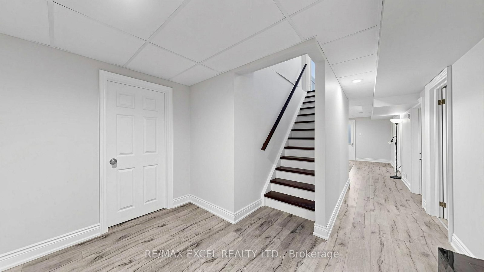 Detached House for sale at 43 Piccadilly Road, Richmond Hill, Ontario, L4B 1S9 - Doncrest - MLS: N12990726