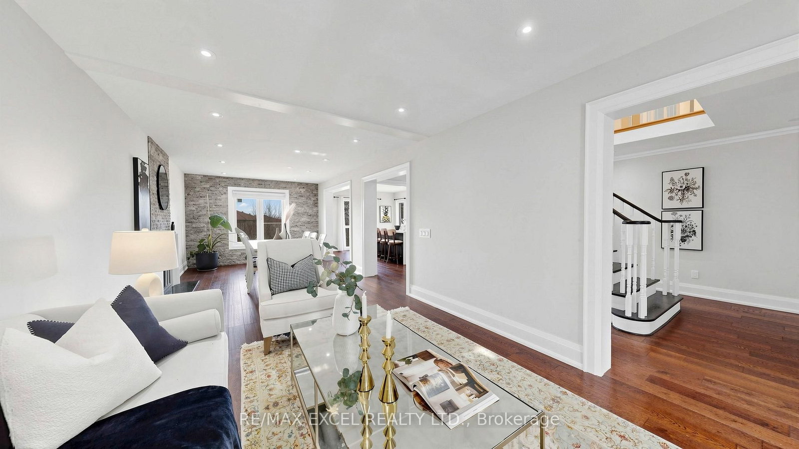 Detached House for sale at 43 Piccadilly Road, Richmond Hill, Ontario, L4B 1S9 - Doncrest - MLS: N12990726