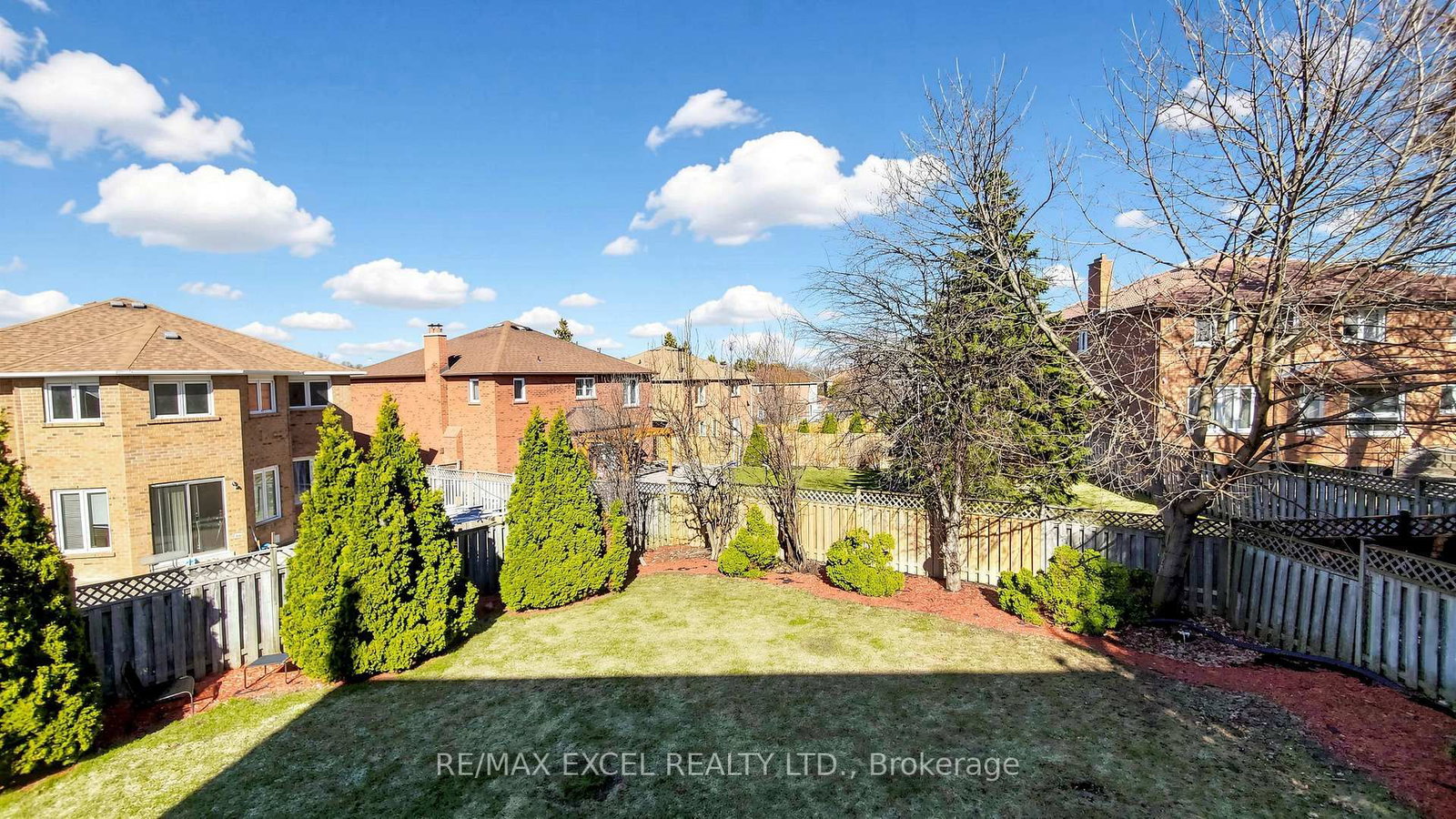 Detached House for sale at 43 Piccadilly Road, Richmond Hill, Ontario, L4B 1S9 - Doncrest - MLS: N12990726