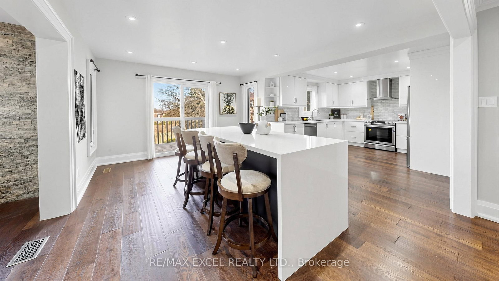 Detached House for sale at 43 Piccadilly Road, Richmond Hill, Ontario, L4B 1S9 - Doncrest - MLS: N12990726