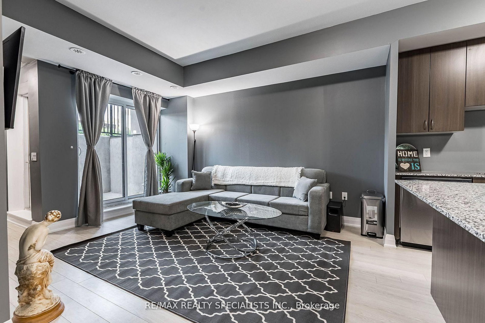 5279 Highway 7, Unit 402 B - Photo 10