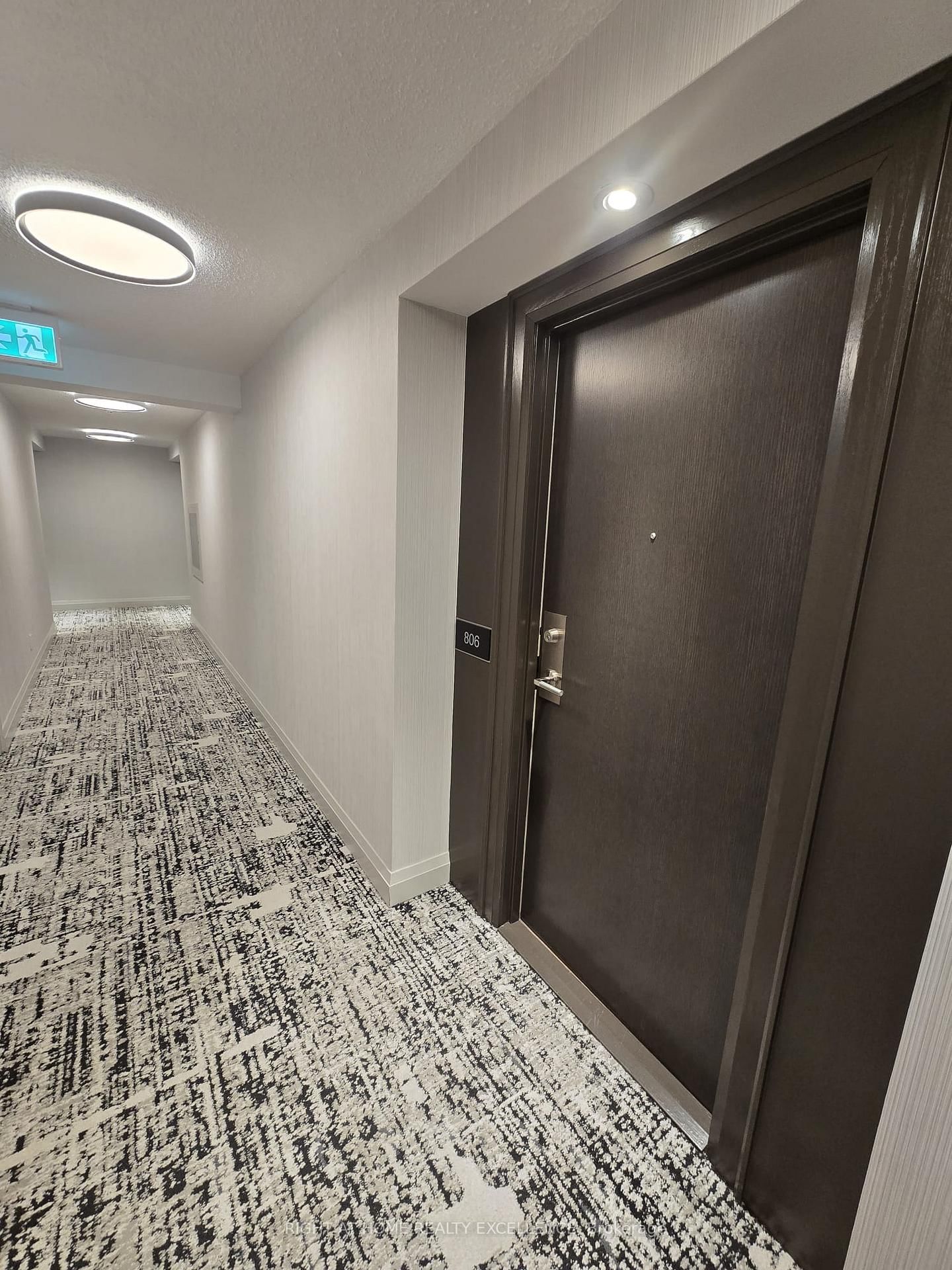 29 Northern Heights Drive, Unit 806 - Photo 5