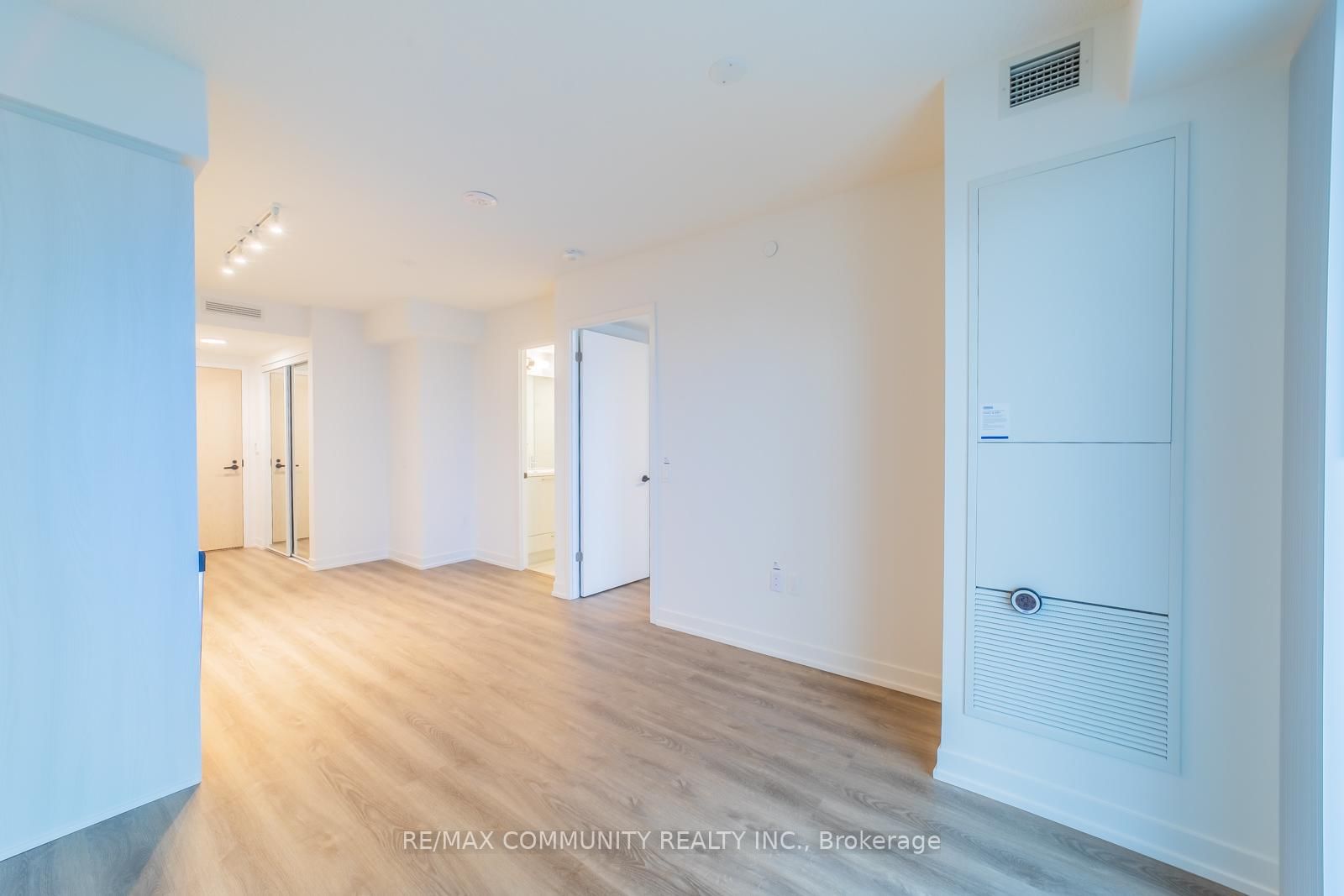 195 Commerce Street, Unit 716 - Photo 11