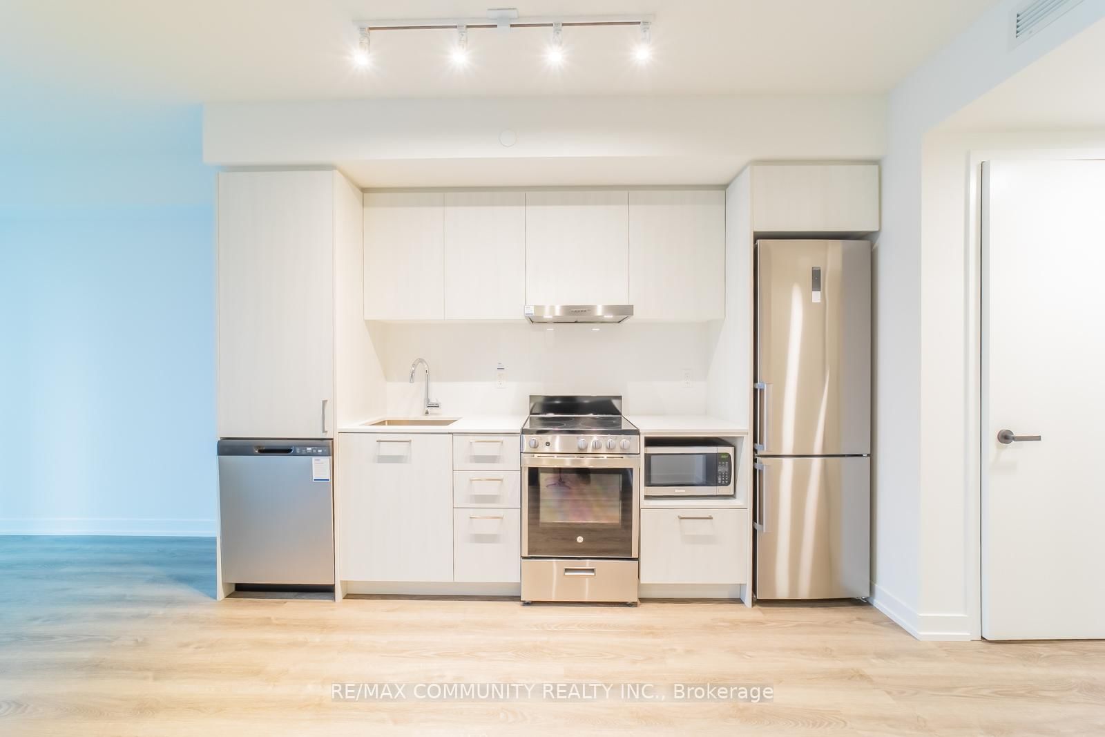 195 Commerce Street, Unit 716 - Photo 12