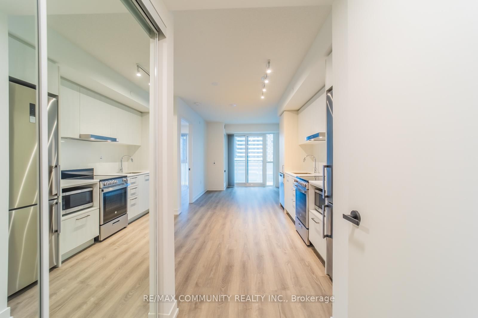 195 Commerce Street, Unit 716 - Photo 7