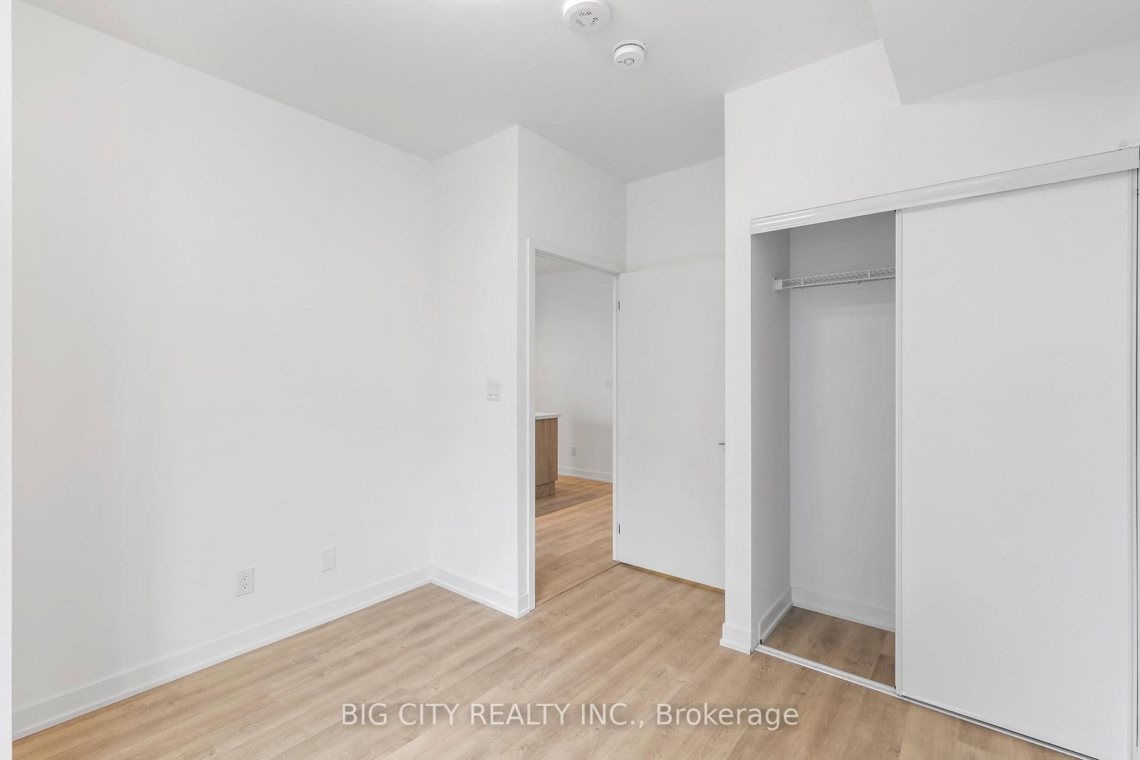 8119 Birchmount Road, Unit 517 - Photo 12