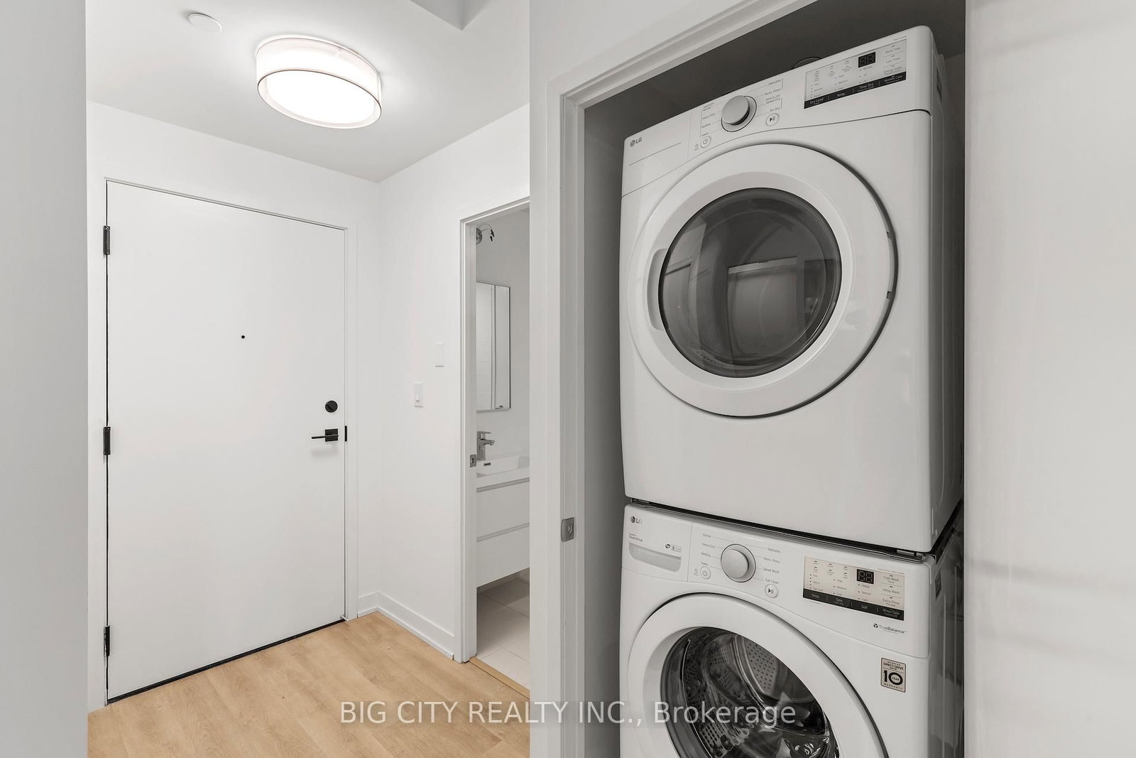 8119 Birchmount Road, Unit 517 - Photo 16