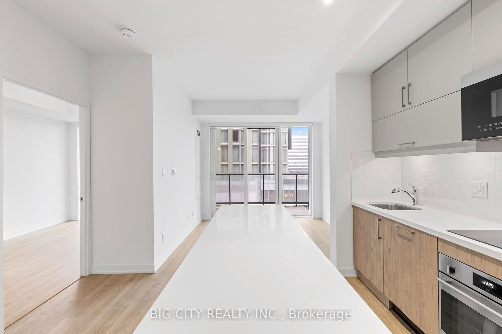 8119 Birchmount Road, Unit 517 - Photo 8