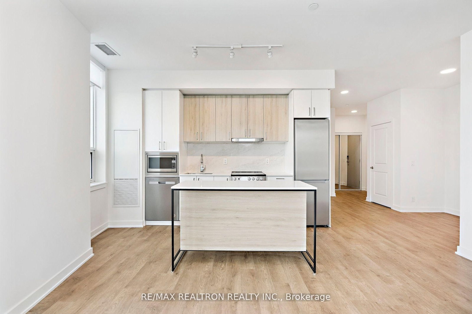 30 Upper Mall Way, Unit 211A - Photo 11