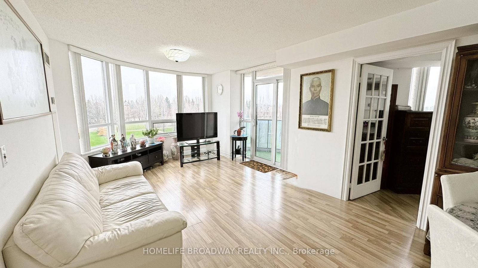 33 Cox Boulevard, Unit 713 - Photo 2