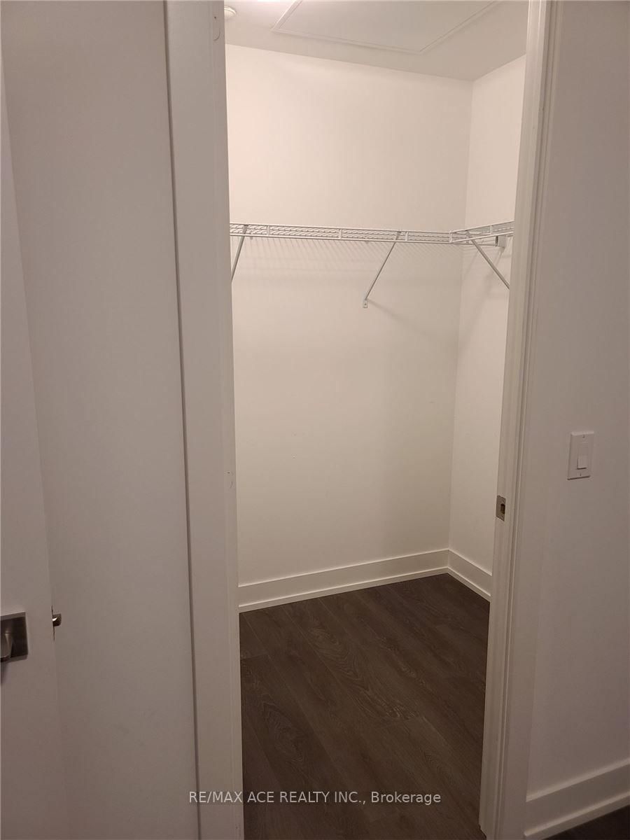 268 Buchanan Drive W, Unit 517 - Photo 7