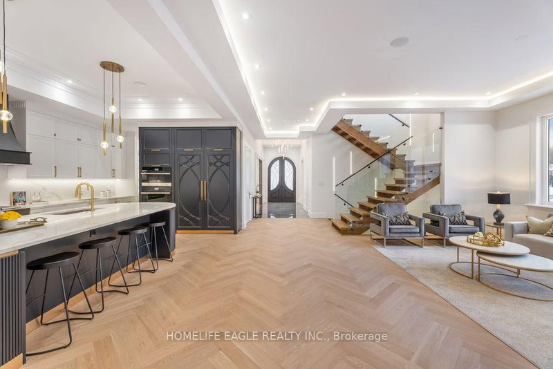 52 Child Dr, Aurora, L4G 1Y5 | Image 3