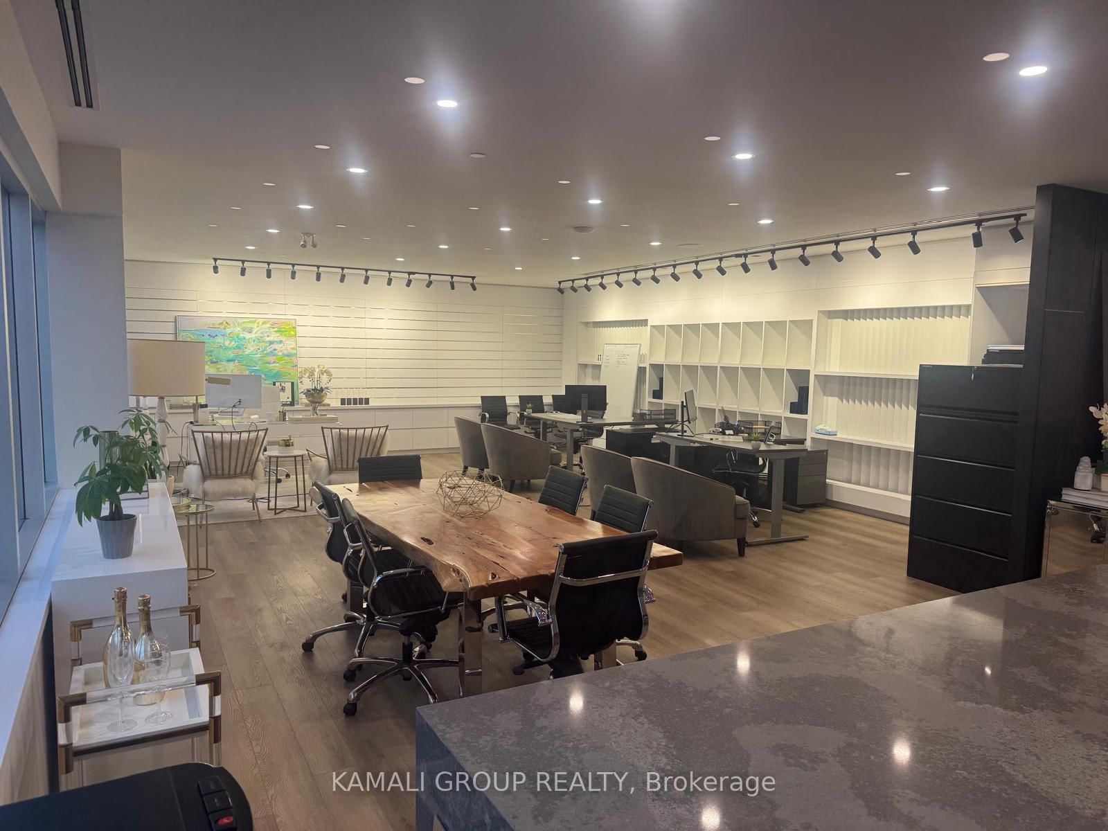 1135 Stellar Drive, Unit Executive Wing - Photo 38