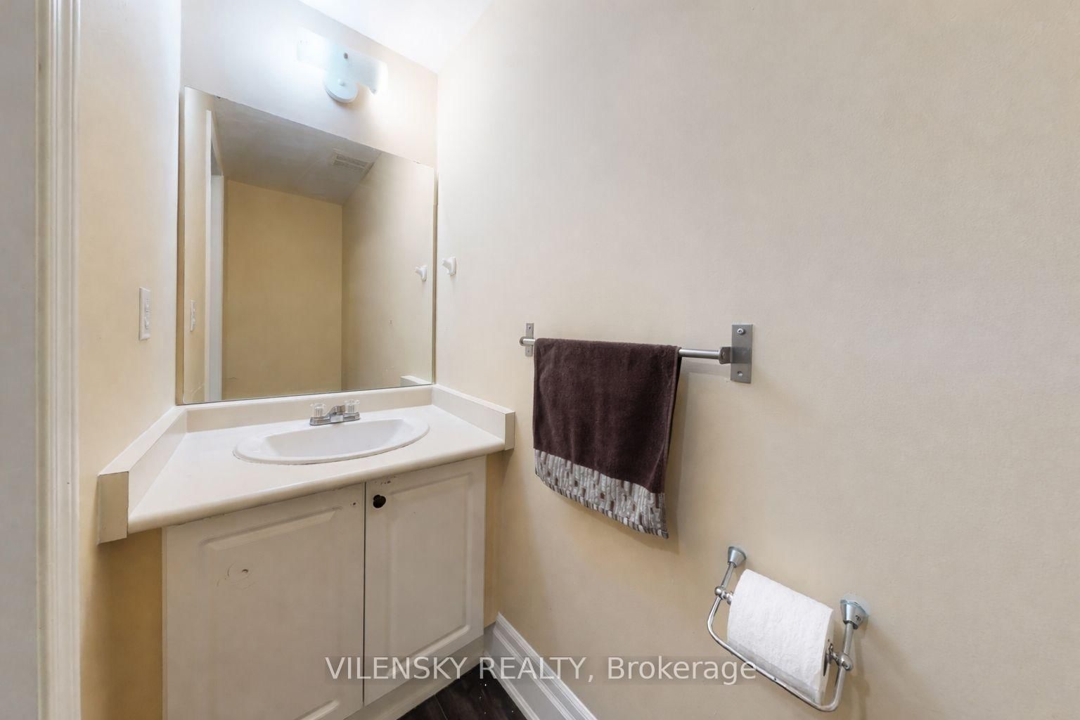 Detached House for sale at 2 Eminence Road, Vaughan, Ontario, L4K 5G2 - Patterson - MLS: N12991240