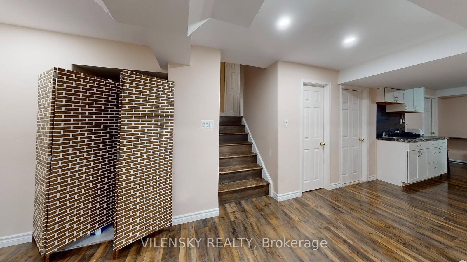 Detached House for sale at 2 Eminence Road, Vaughan, Ontario, L4K 5G2 - Patterson - MLS: N12991240