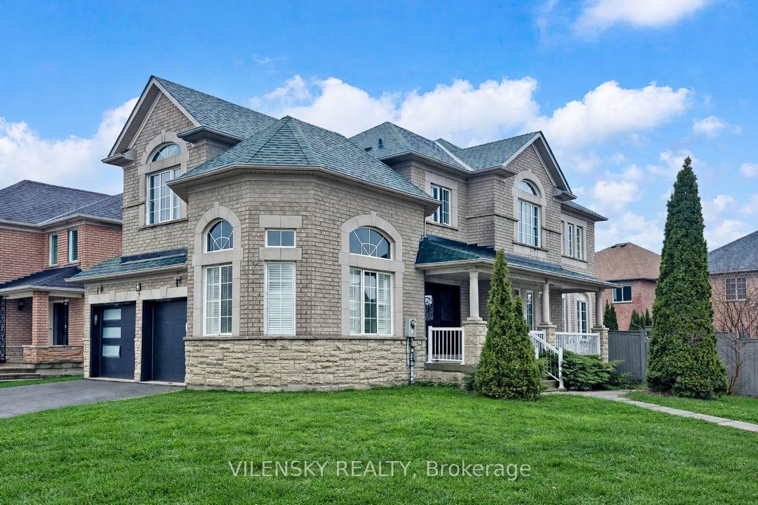 Detached House for sale at 2 Eminence Road, Vaughan, Ontario, L4K 5G2 - Patterson - MLS: N12991240