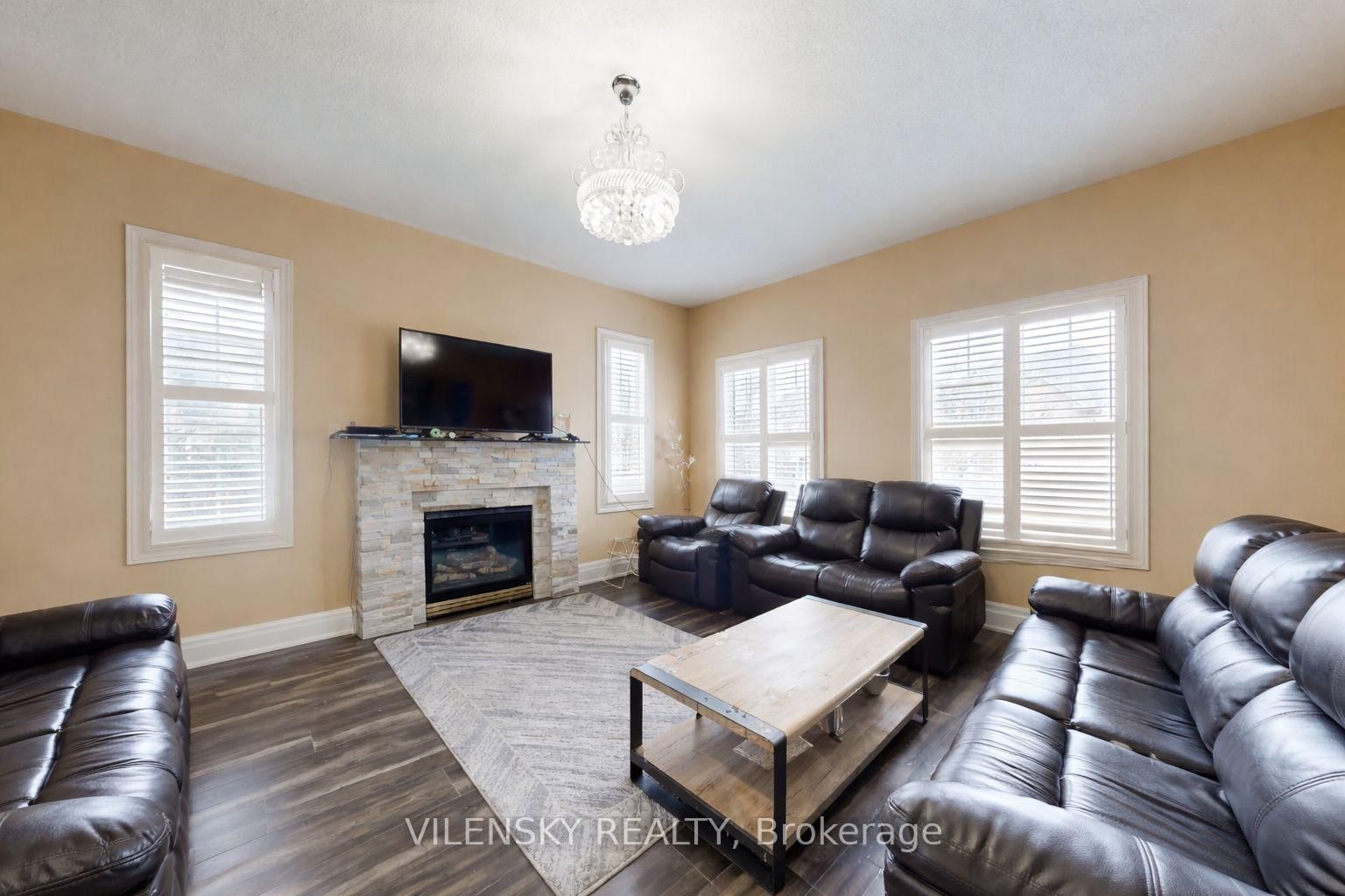 Detached House for sale at 2 Eminence Road, Vaughan, Ontario, L4K 5G2 - Patterson - MLS: N12991240