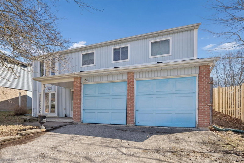 47 Holland River Blvd, East Gwillimbury, L9N 1C4 | Image 2