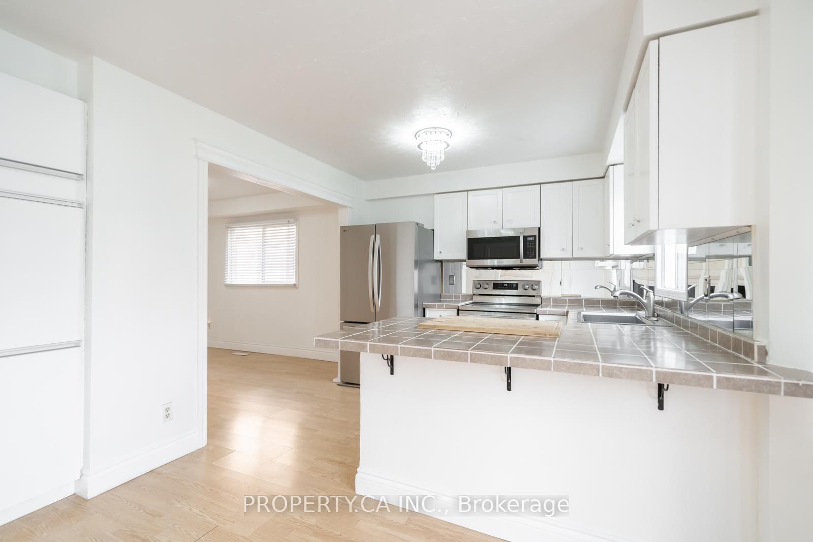 Detached House for sale at 87 O'Connor Crescent, Richmond Hill, Ontario, L4C 7N9 - North Richvale - MLS: N12991376