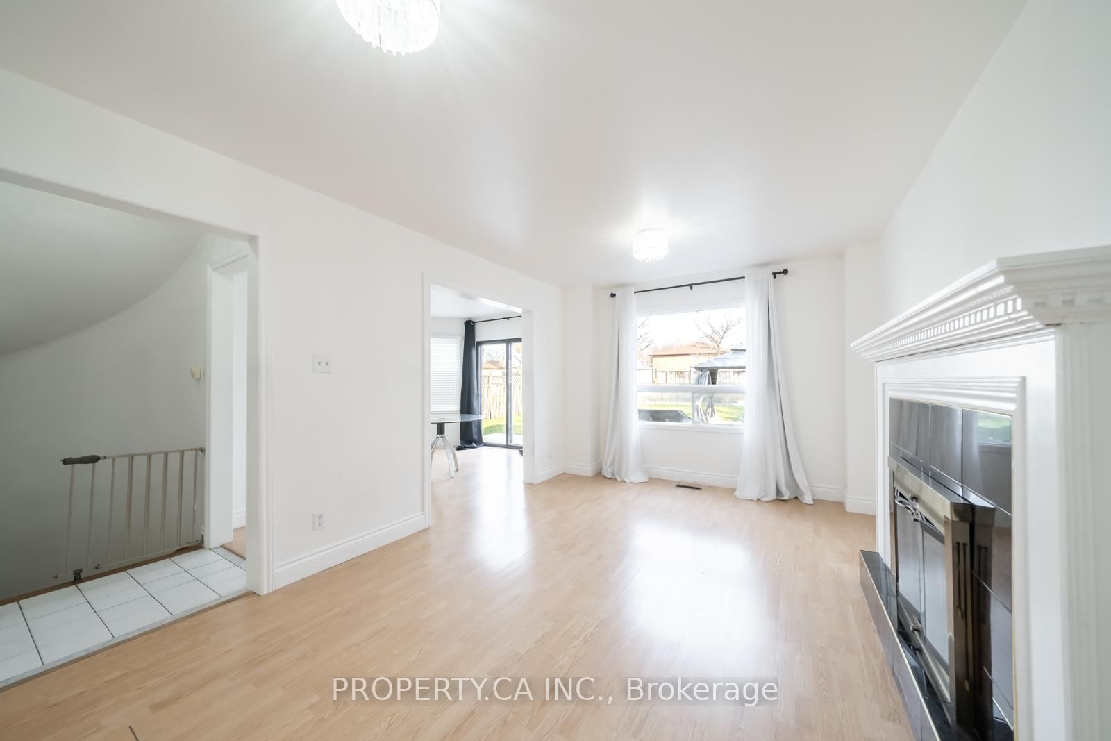 Detached House for sale at 87 O'Connor Crescent, Richmond Hill, Ontario, L4C 7N9 - North Richvale - MLS: N12991376