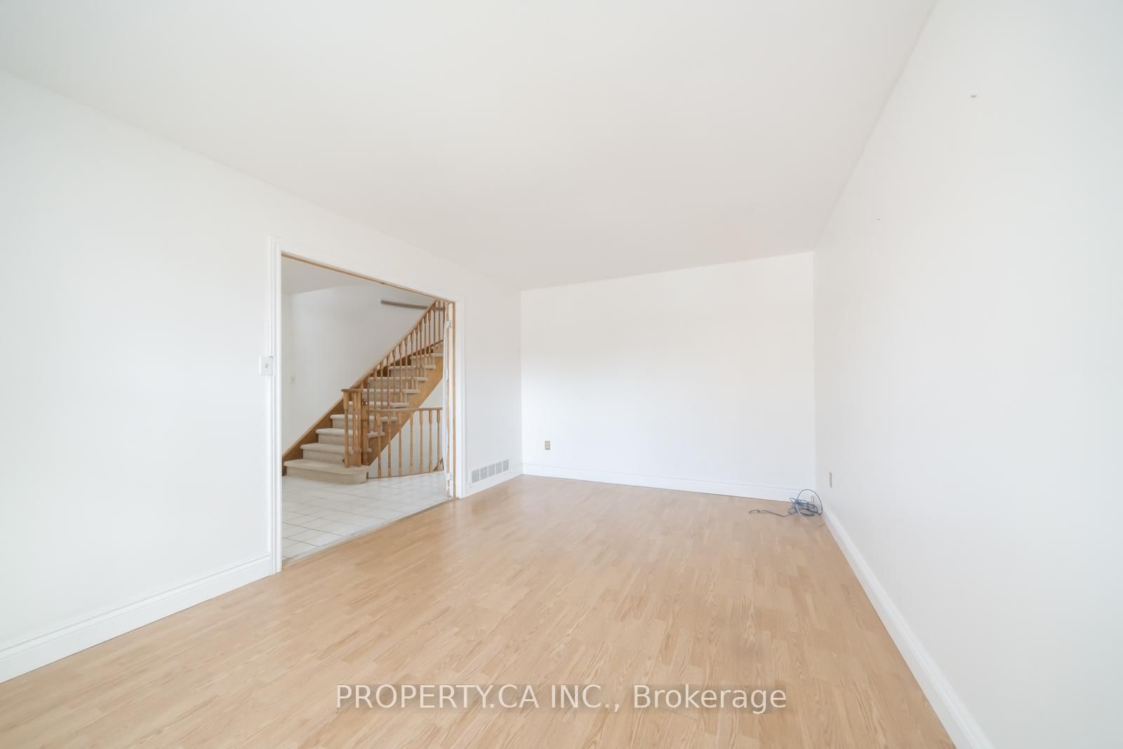 Detached House for sale at 87 O'Connor Crescent, Richmond Hill, Ontario, L4C 7N9 - North Richvale - MLS: N12991376