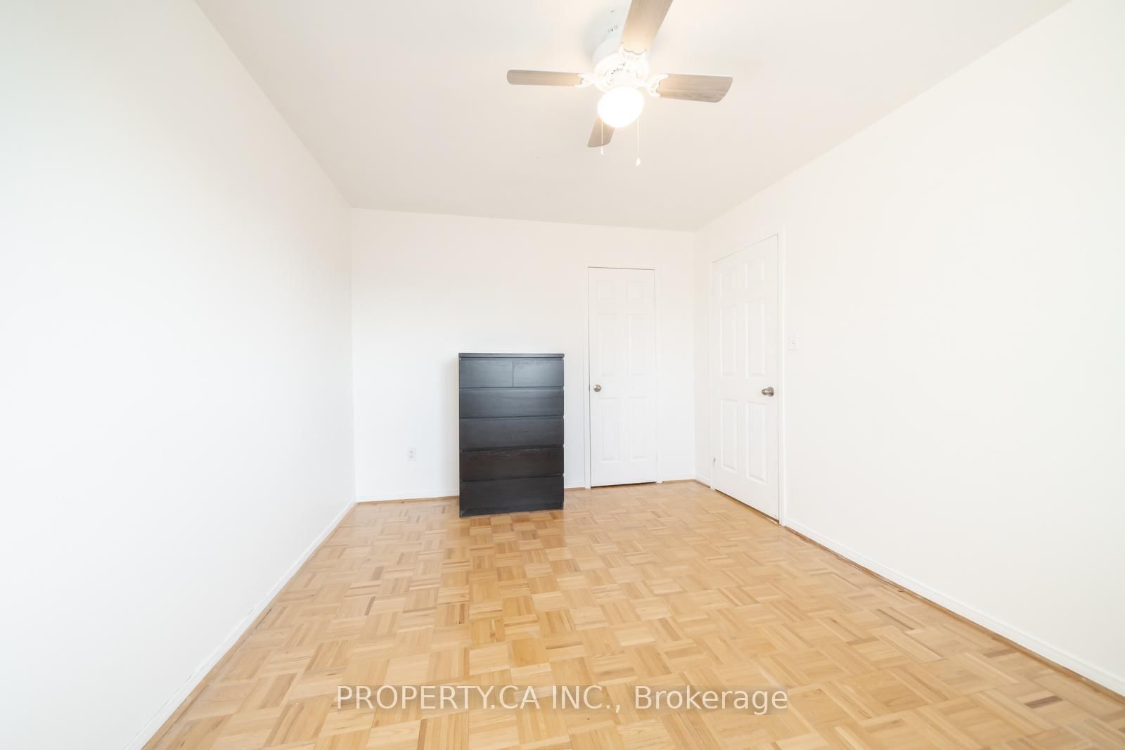 Detached House for sale at 87 O'Connor Crescent, Richmond Hill, Ontario, L4C 7N9 - North Richvale - MLS: N12991376