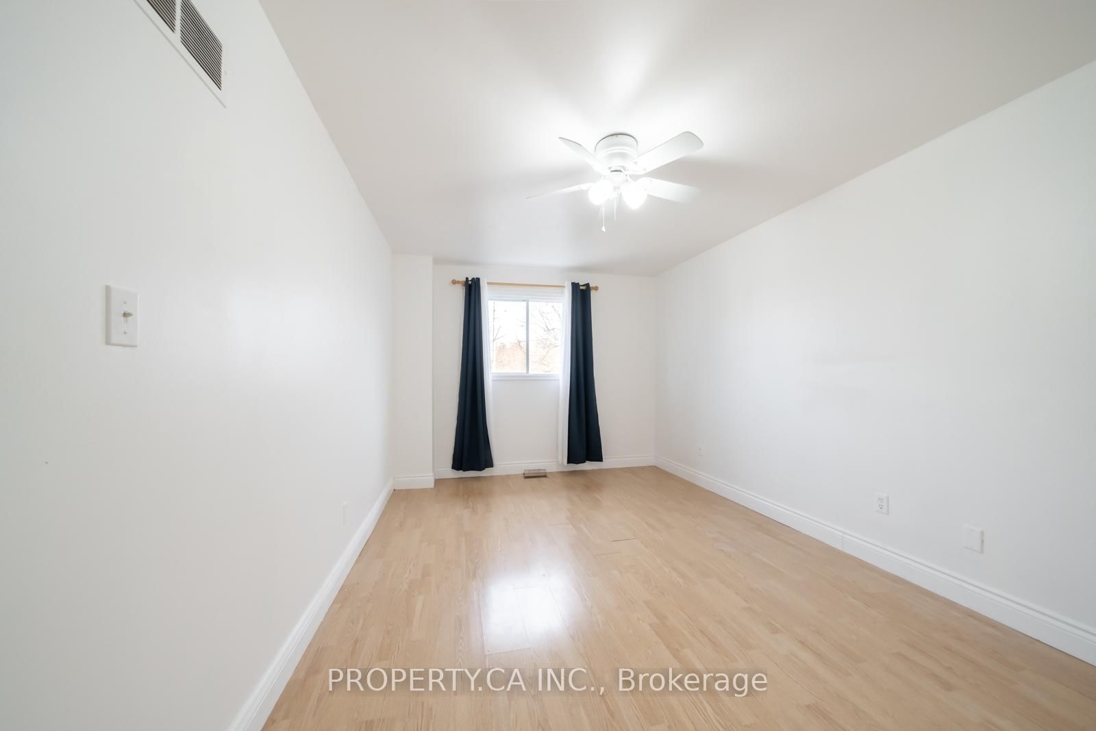 Detached House for sale at 87 O'Connor Crescent, Richmond Hill, Ontario, L4C 7N9 - North Richvale - MLS: N12991376