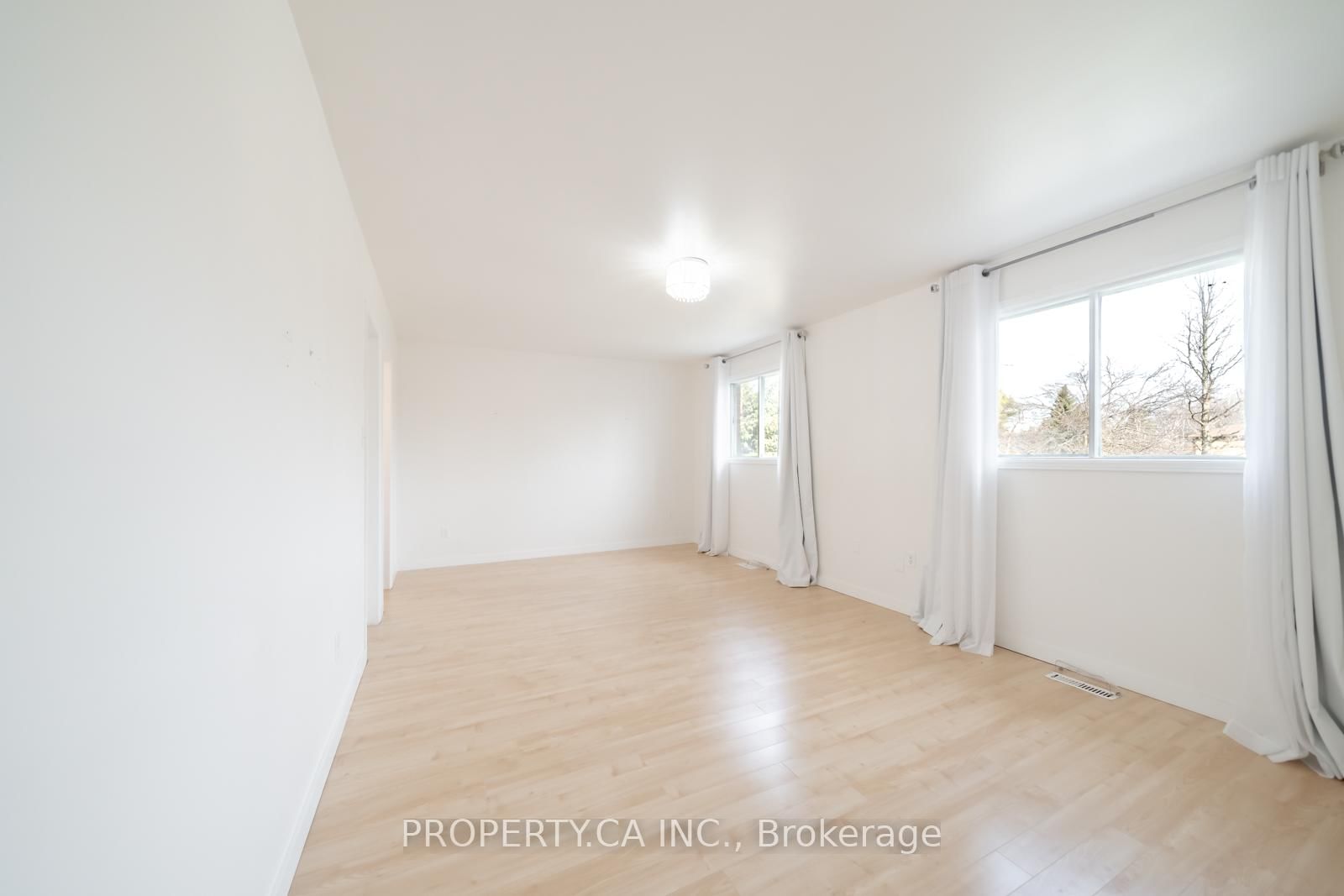 Detached House for sale at 87 O'Connor Crescent, Richmond Hill, Ontario, L4C 7N9 - North Richvale - MLS: N12991376