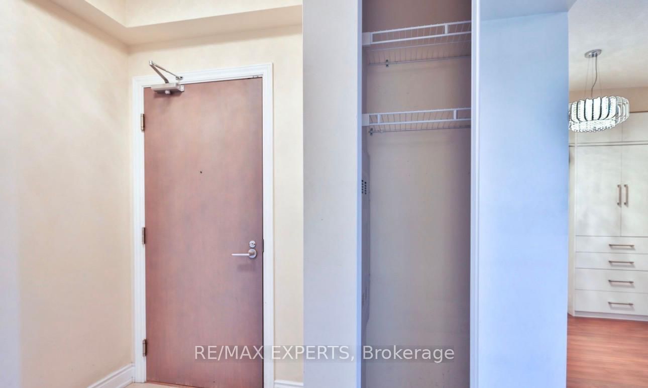 9088 Yonge Street N, Unit 806 - Photo 2