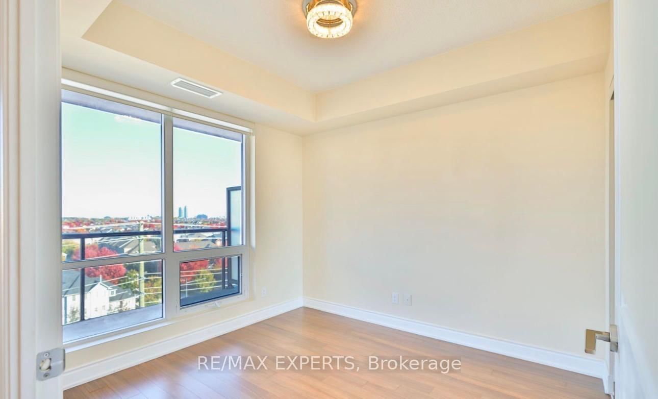 9088 Yonge Street N, Unit 806 - Photo 8