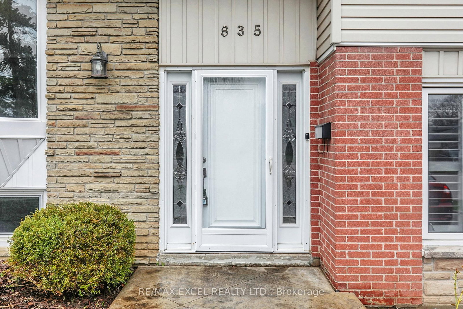 835 Legge Court - Photo 3