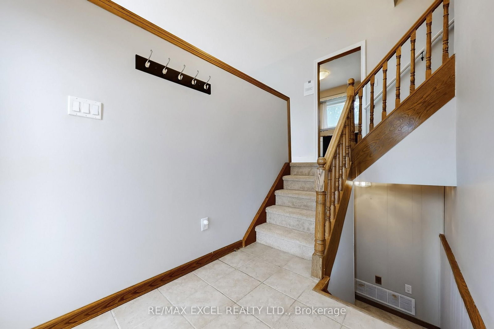 835 Legge Court - Photo 4