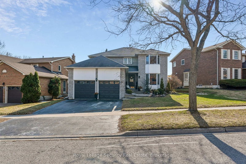 23 Fielding Dr, Aurora, L4G 4Z4 | Image 2