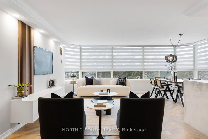 7 Townsgate Dr #304, Vaughan, Ontario