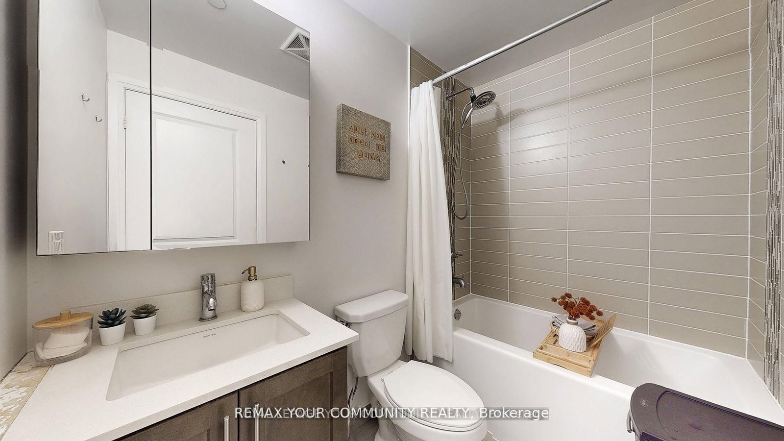 Condo for sale at 609-55 Oneida Crescent, Richmond Hill, Ontario, L4B 4T9 - Langstaff - MLS: N12991926