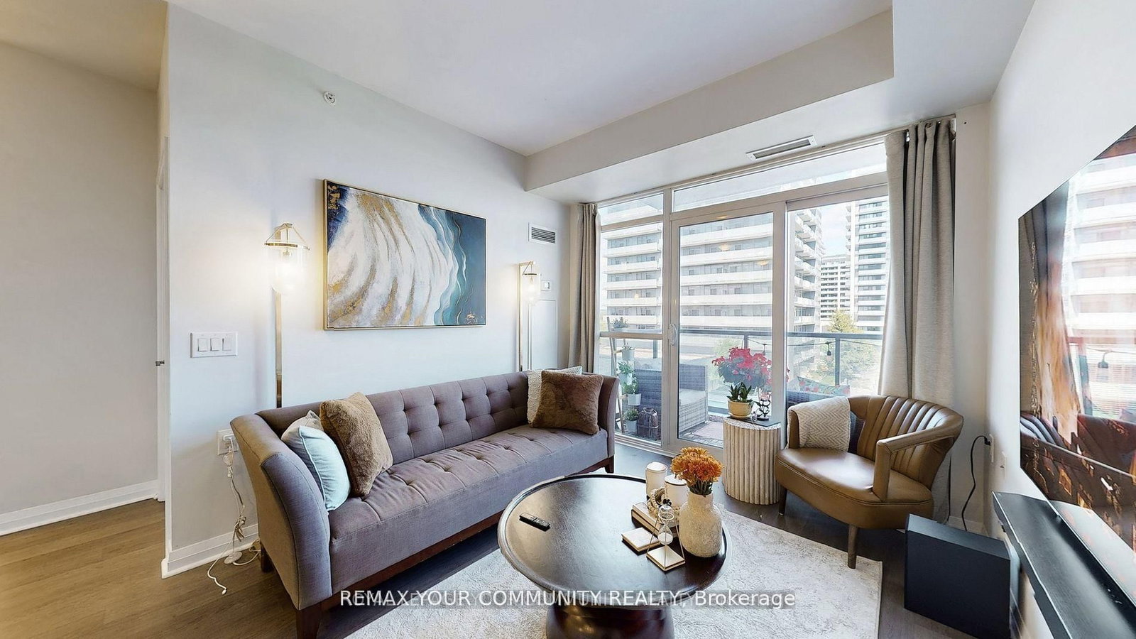 Condo for sale at 609-55 Oneida Crescent, Richmond Hill, Ontario, L4B 4T9 - Langstaff - MLS: N12991926