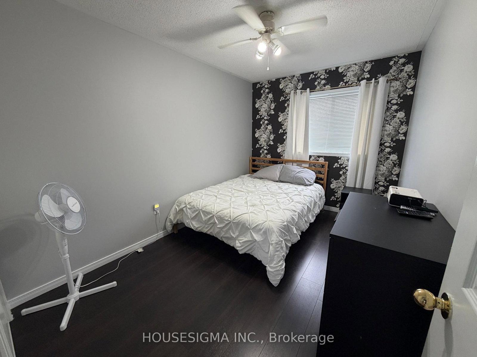 Townhouse for sale at 58 Lookout Street, Essa, Ontario, L0M 1B4 - Angus - MLS: N12992118