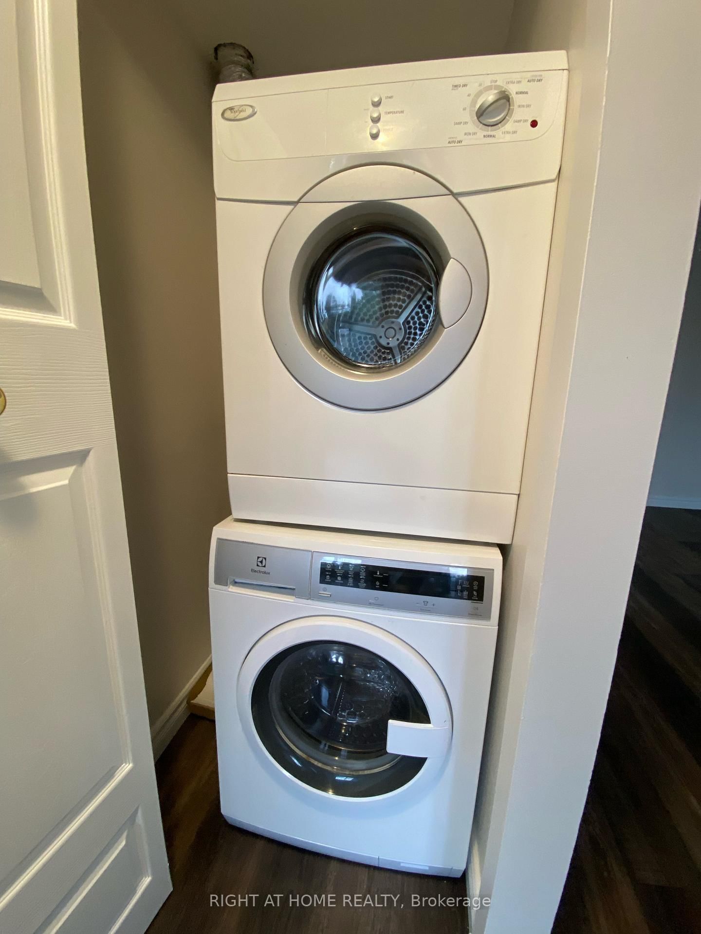 2100 JOHN Street, Unit 215 - Photo 5