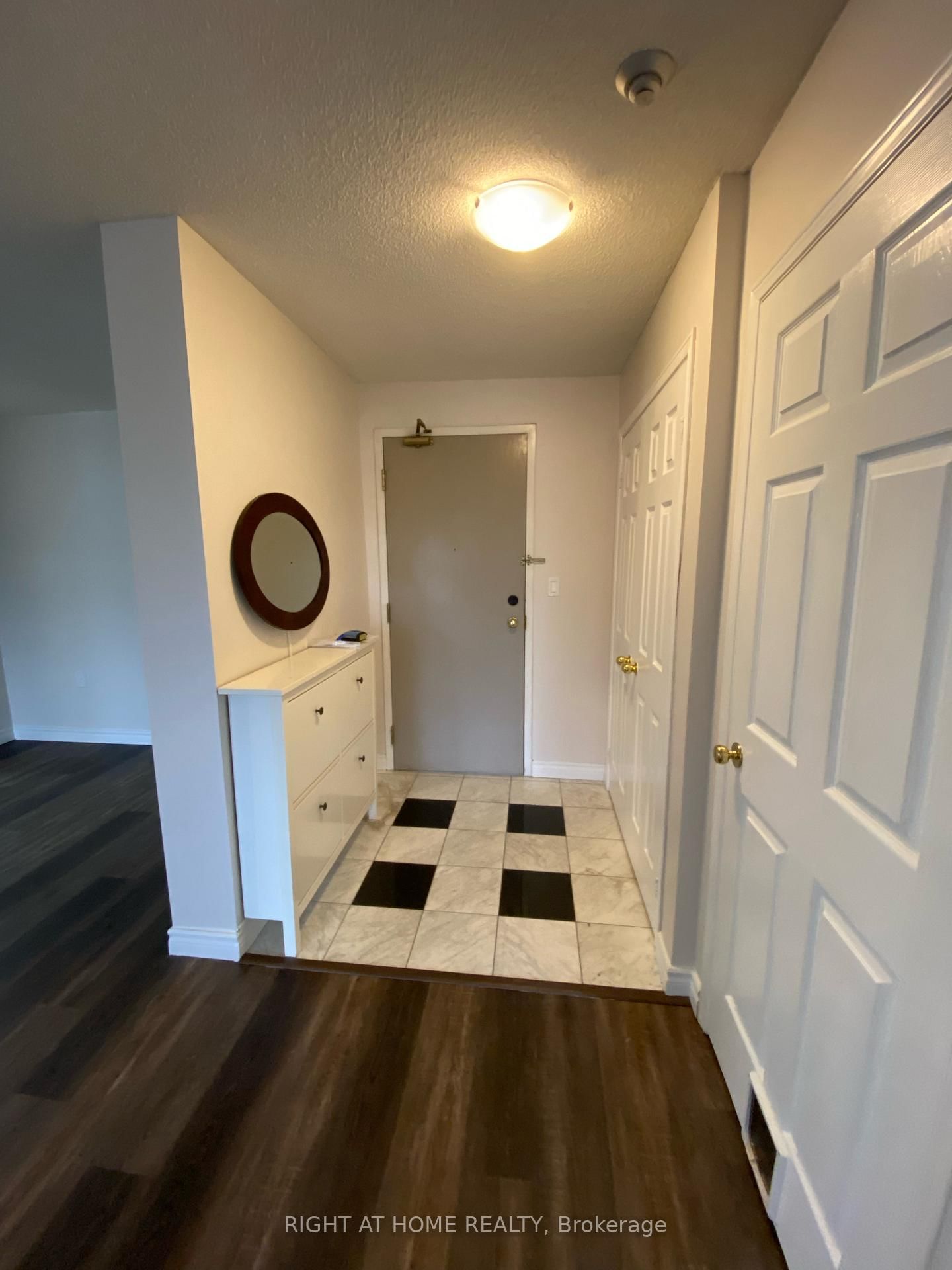 2100 JOHN Street, Unit 215 - Photo 8