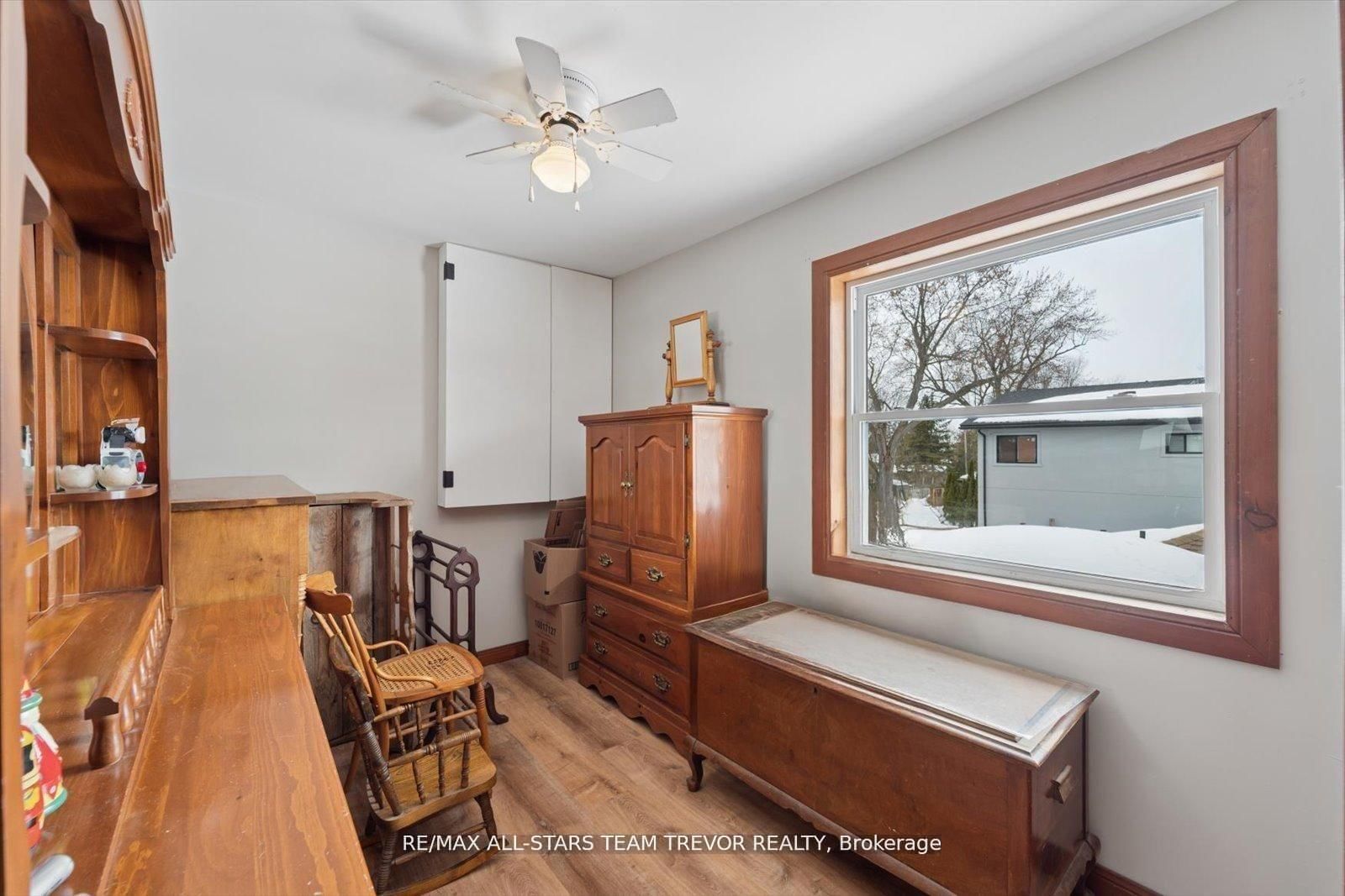 Detached House for sale at 277 Parkway Avenue, Georgina, Ontario, L4P 2W1 - Keswick South - MLS: N12992274