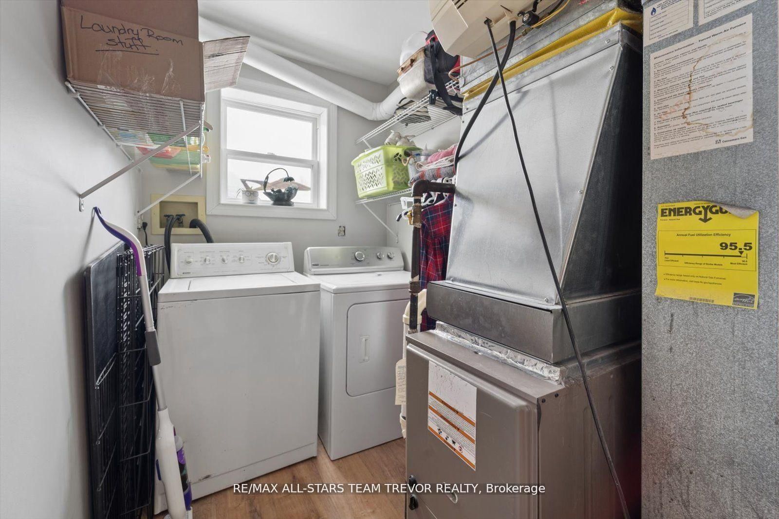 Detached House for sale at 277 Parkway Avenue, Georgina, Ontario, L4P 2W1 - Keswick South - MLS: N12992274