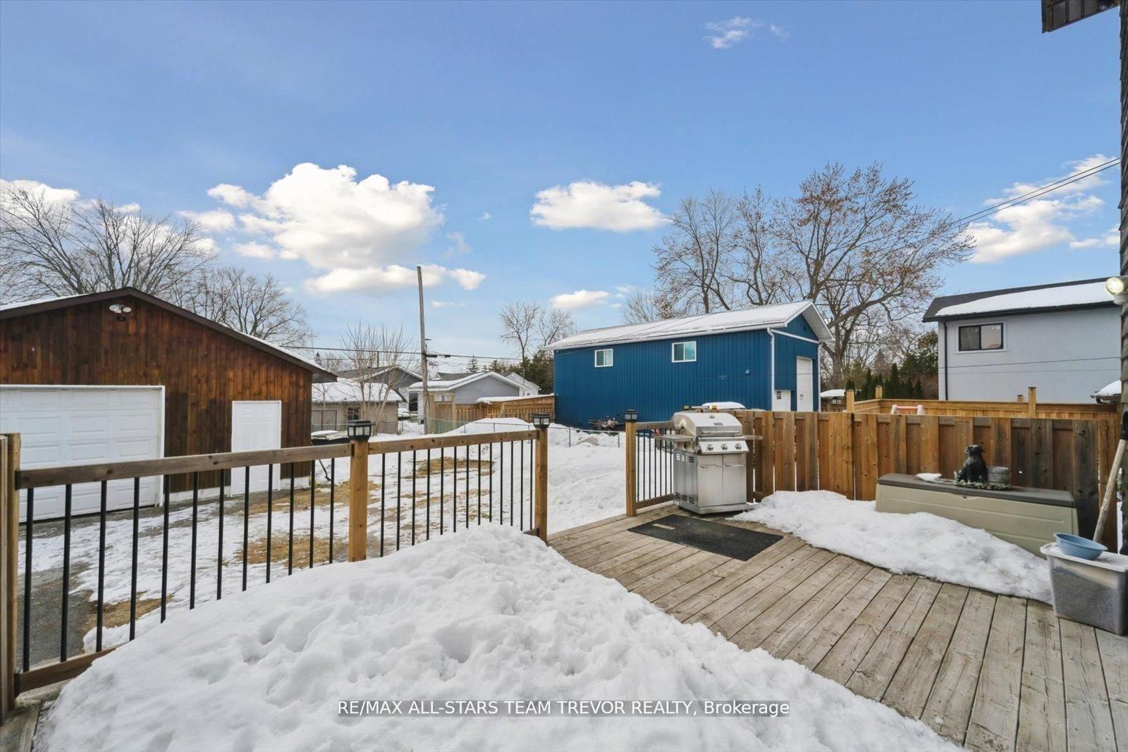 Detached House for sale at 277 Parkway Avenue, Georgina, Ontario, L4P 2W1 - Keswick South - MLS: N12992274