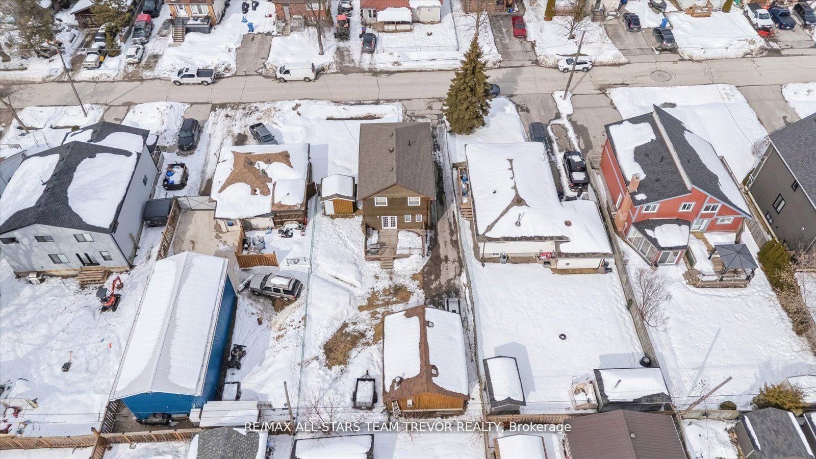 Detached House for sale at 277 Parkway Avenue, Georgina, Ontario, L4P 2W1 - Keswick South - MLS: N12992274