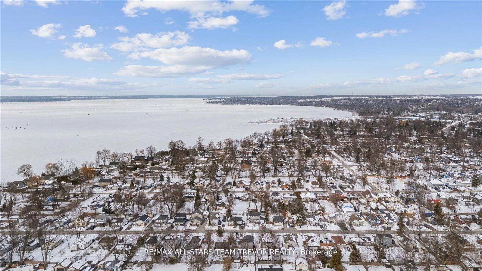 Detached House for sale at 277 Parkway Avenue, Georgina, Ontario, L4P 2W1 - Keswick South - MLS: N12992274