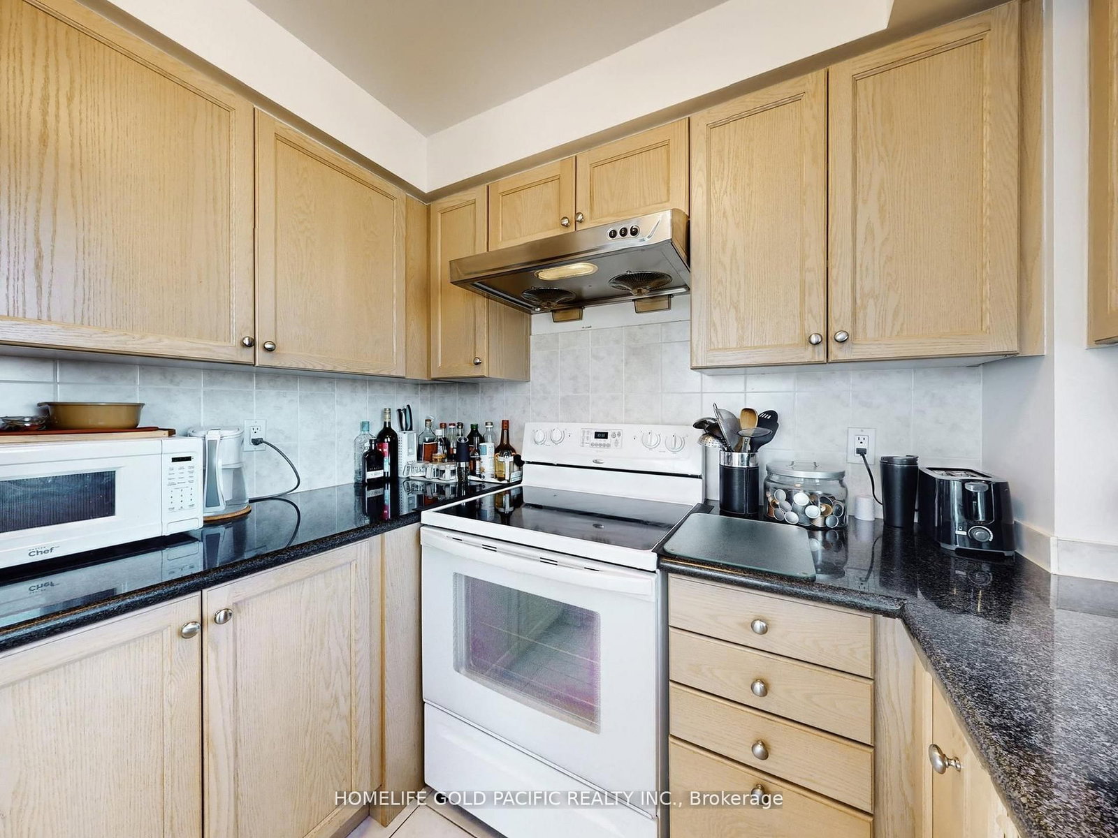 350 Red Maple Road, Unit 1211 - Photo 15